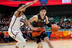 开云体育登录-山东男篮主场告捷，战胜江苏男队