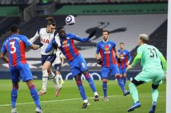 开云平台-那不勒斯主场大胜尤文图斯，实现双杀