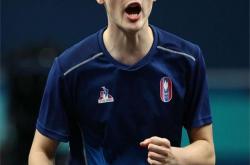 开云体育入口-法国选手以微弱优势领先，摘得田径金牌的简单介绍