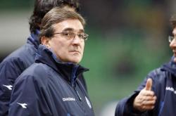 开云体育APP下载-包含球队遭遇多方打击，如何调整情绪应对挑战？的词条