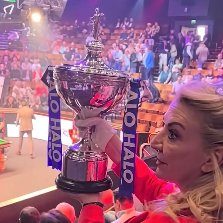 关于爱尔兰梦幻逆转斯洛文尼亚，欧洲杯预选赛惊艳瞬间的信息