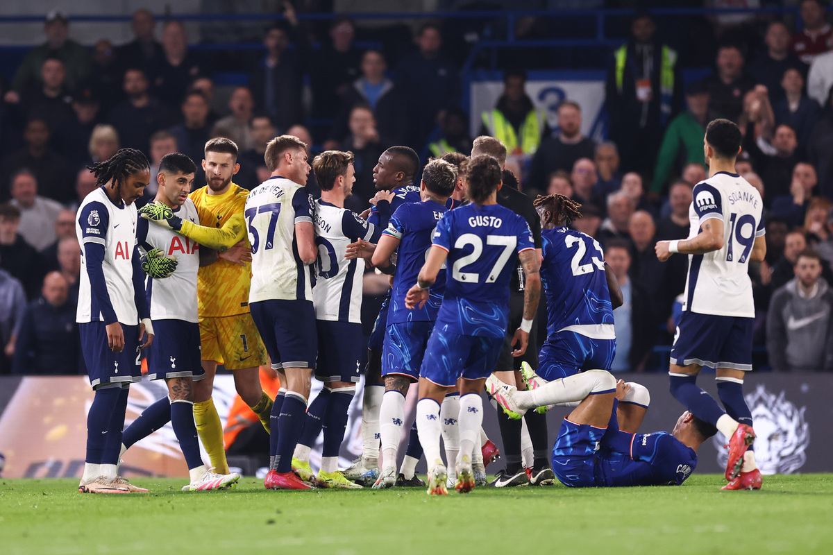 关于布伦特福德客场获胜，英超保级形势转好的信息