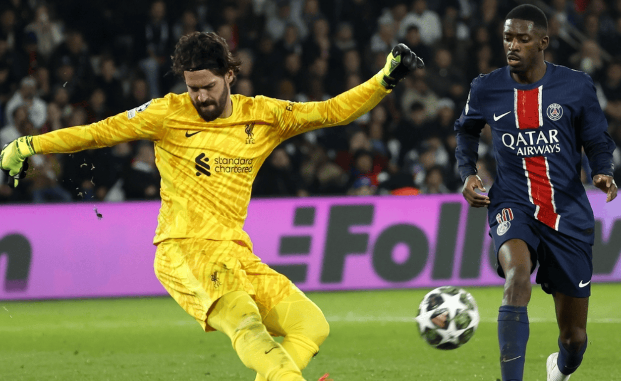 包含欧洲超级联赛决赛在即，巴黎圣日耳曼领跑的词条