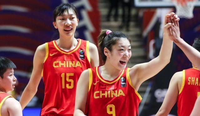 包含俄罗斯女篮击败尼日利亚队，成功进入世界杯半决赛的词条