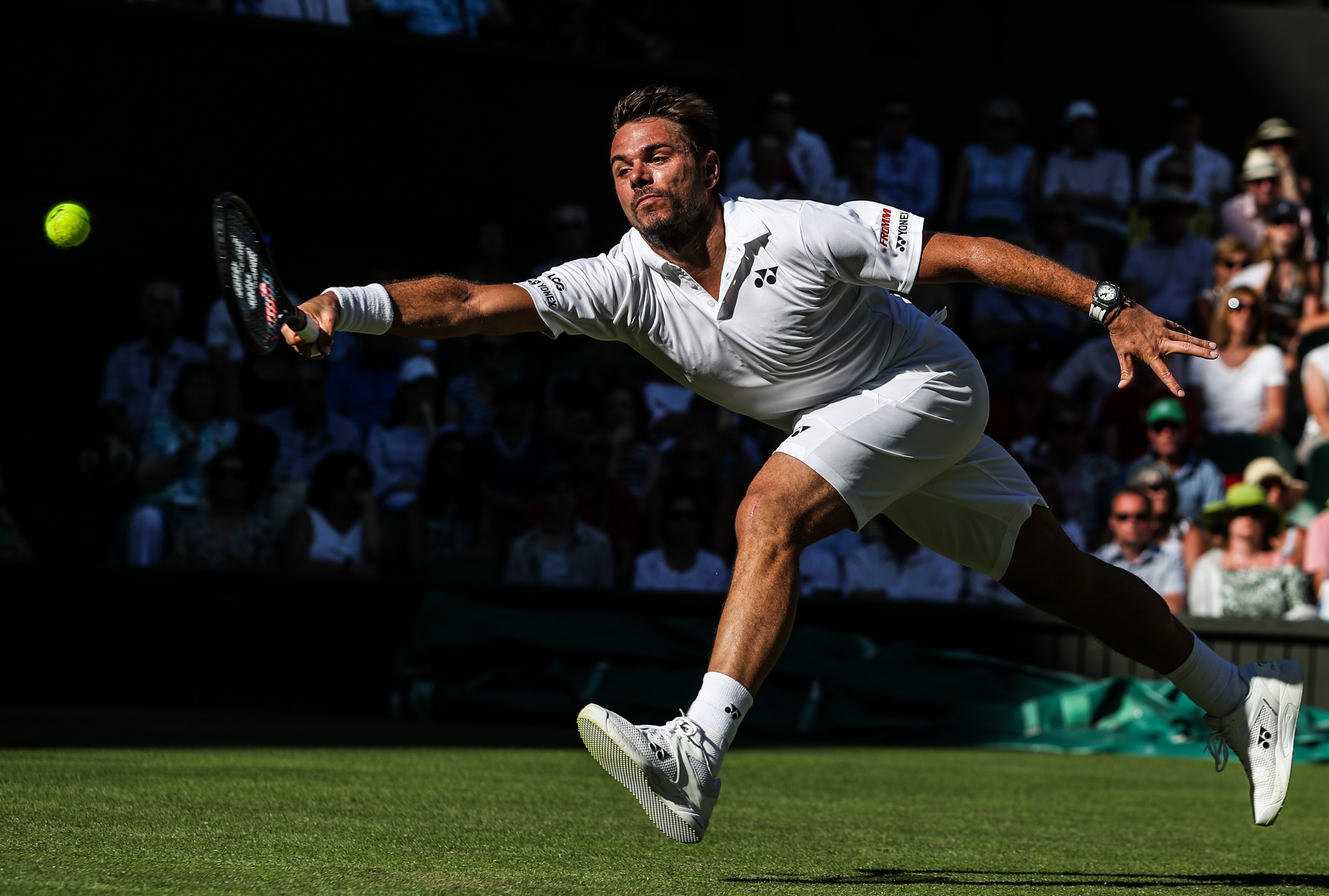 包含世界网球队完胜西班牙网球队，瓦林卡关键制胜的词条